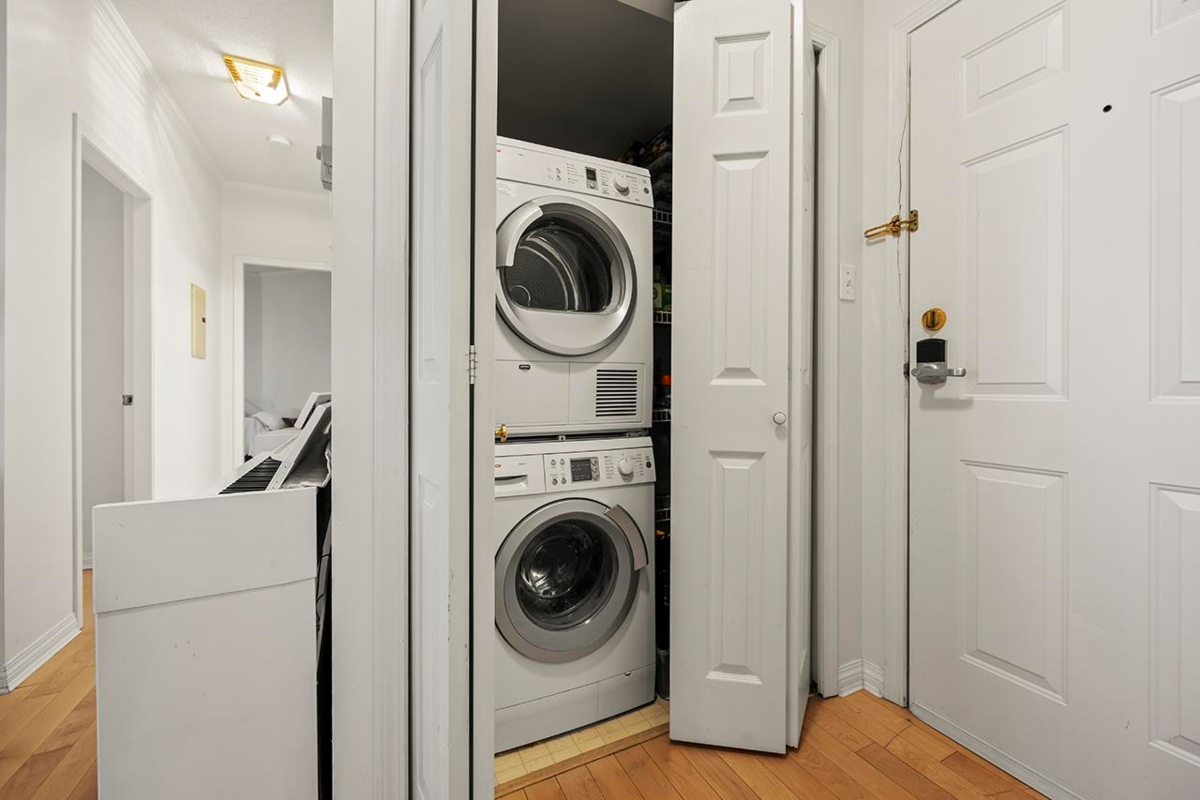 Outdoor Deck Photo of 2302 6188 Patterson Avenue, Burnaby, BC