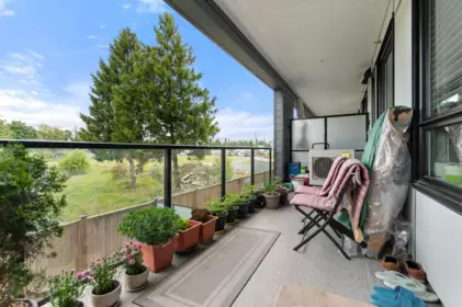 Staircase Photo of 208 45745 Watson Road, Chilliwack, BC