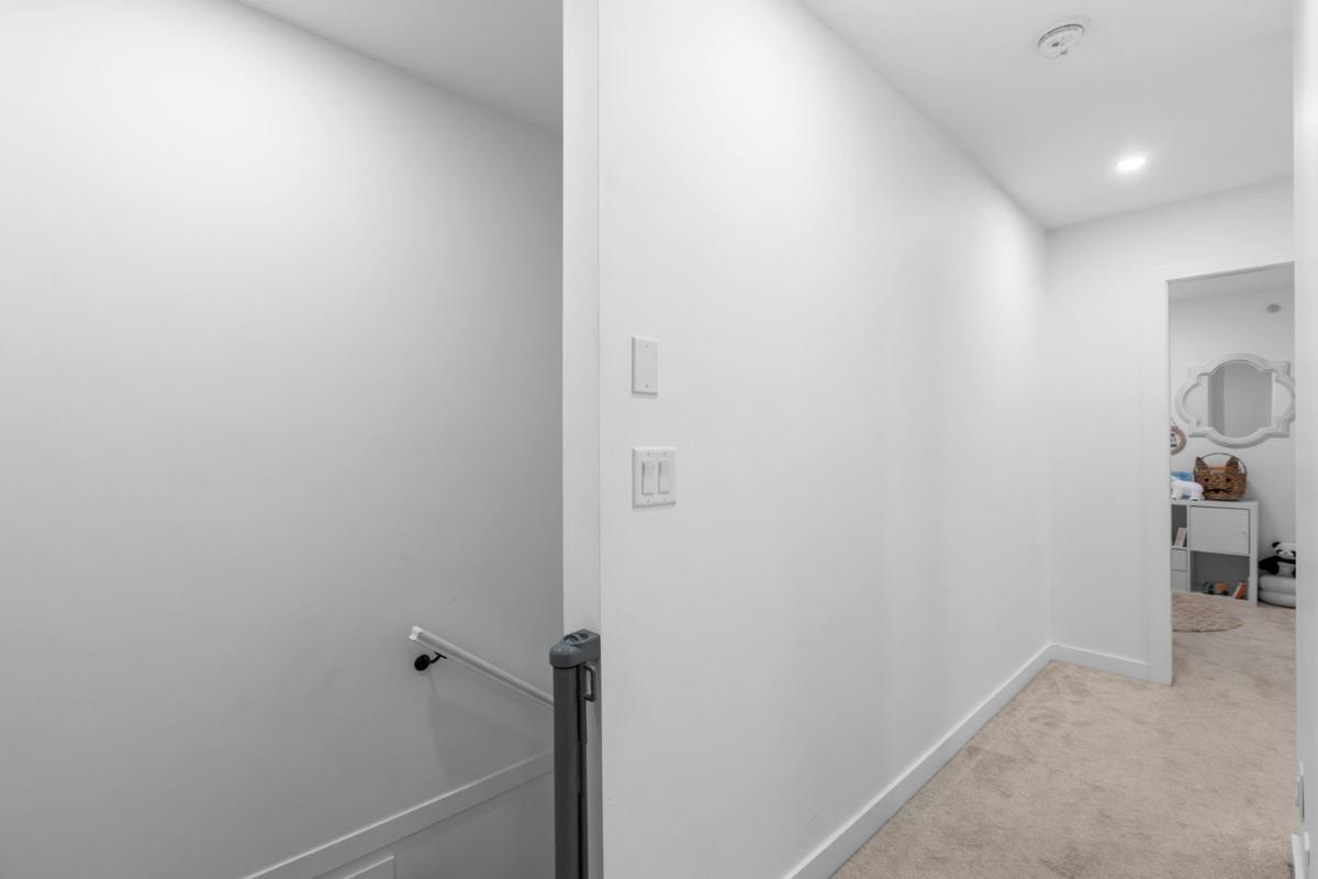 Basement Recreation Room Photo of 18 19789 55 Avenue, Langley, BC