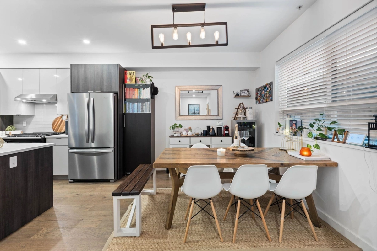 Powder Room Photo of 18 19789 55 Avenue, Langley, BC