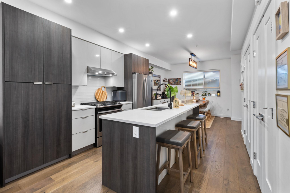 Primary Bathroom Photo of 18 19789 55 Avenue, Langley, BC