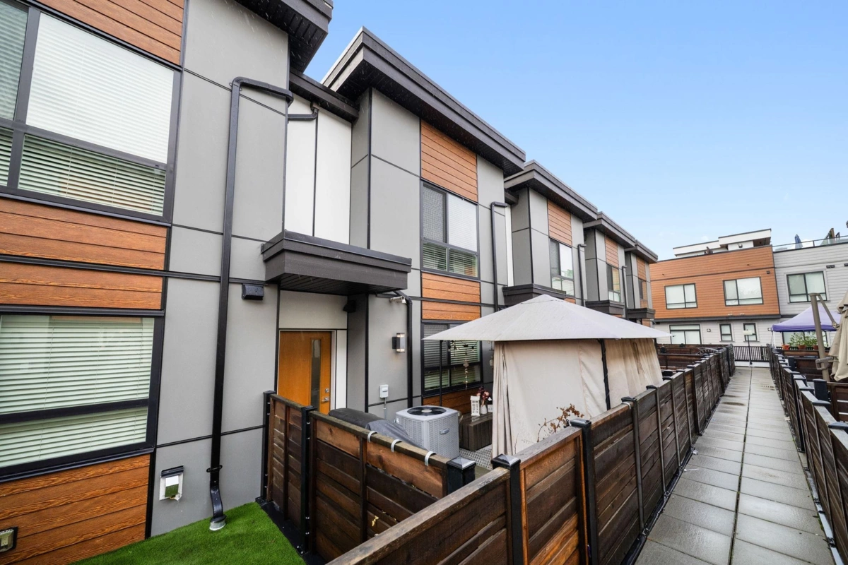 Street View Photo of 18 19789 55 Avenue, Langley, BC