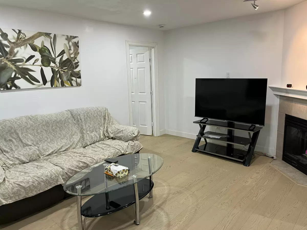 Breakfast Nook Photo of 7622 147a Street, Surrey, BC