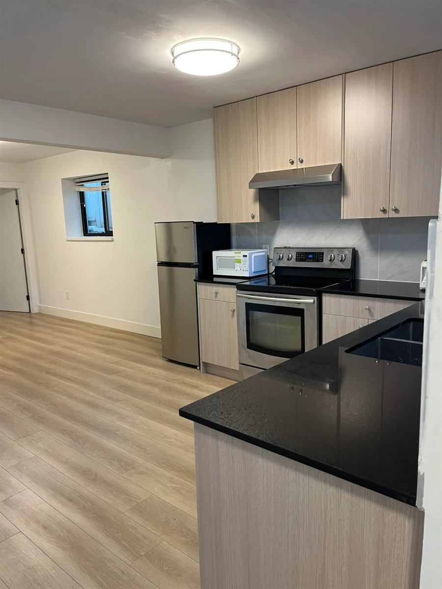 Hot Tub / Spa Photo of 7622 147a Street, Surrey, BC