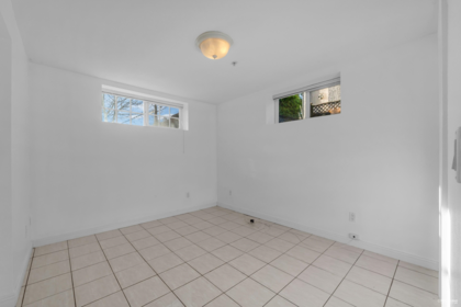 Guest Bathroom Photo of 3311 E 44th Avenue, Vancouver, BC