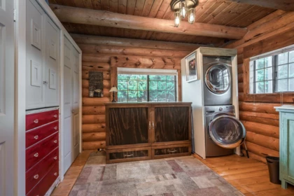 Mudroom Photo of 188 240 Street, Langley, BC