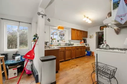 1883 Agassiz Avenue, Agassiz, BC, Agassiz — Single Family Residence for sale