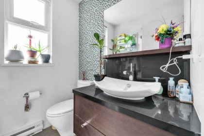 Powder Room Photo of 6426 Ash Street, Vancouver, BC