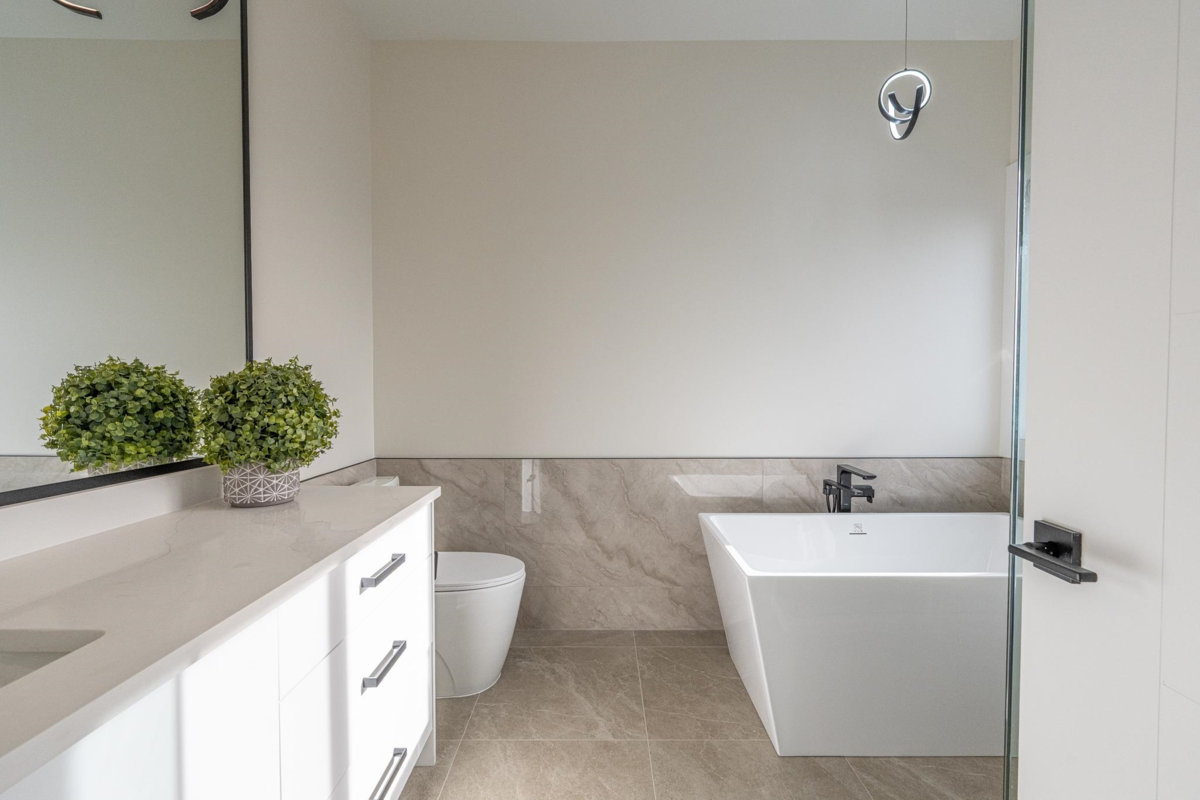 Hot Tub / Spa Photo of 103 1149 Dansey Avenue, Coquitlam, BC