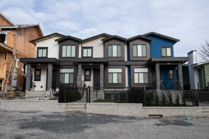 103 1149 Dansey Avenue, Coquitlam, BC, Coquitlam — 4 bed half duplex for sale