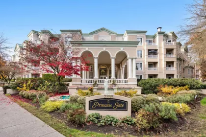 319 2995 Princess Crescent, Coquitlam, BC, Coquitlam — Apartment/Condo for sale