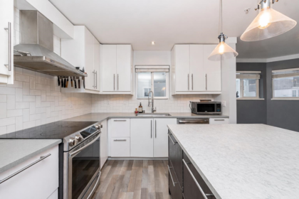 410 13939 Laurel Drive, Surrey, BC, Surrey — Apartment/Condo for sale