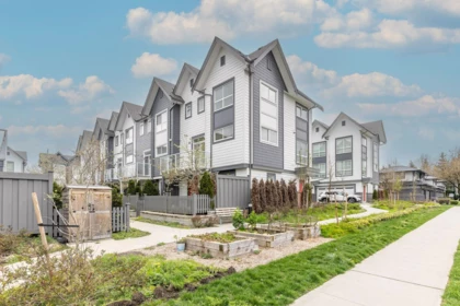 20 23785 Dewdney Trunk Road, Maple Ridge, BC