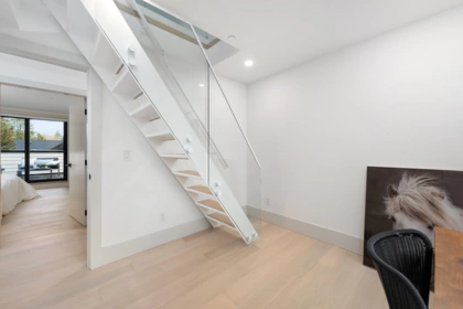 Powder Room Photo of 1 365 E 33rd Avenue, Vancouver, BC
