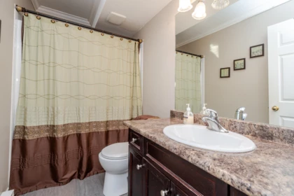 Entry Foyer Photo of 34732 7 Avenue, Abbotsford, BC