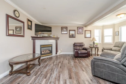 Office / Den Photo of 34732 7 Avenue, Abbotsford, BC