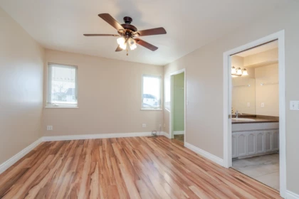 Walk-In Closet Photo of 34732 7 Avenue, Abbotsford, BC