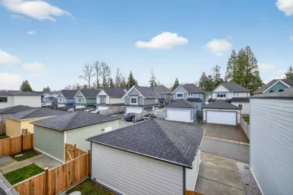 Front Yard Photo of 17126 1 Avenue, Surrey, BC