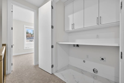 Garage Interior Photo of 17126 1 Avenue, Surrey, BC