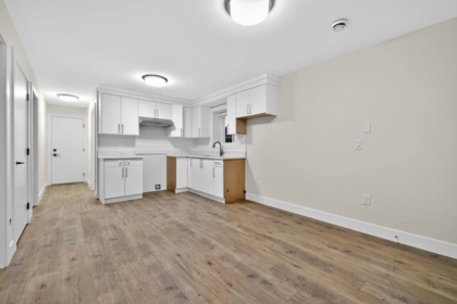 Powder Room Photo of 17126 1 Avenue, Surrey, BC