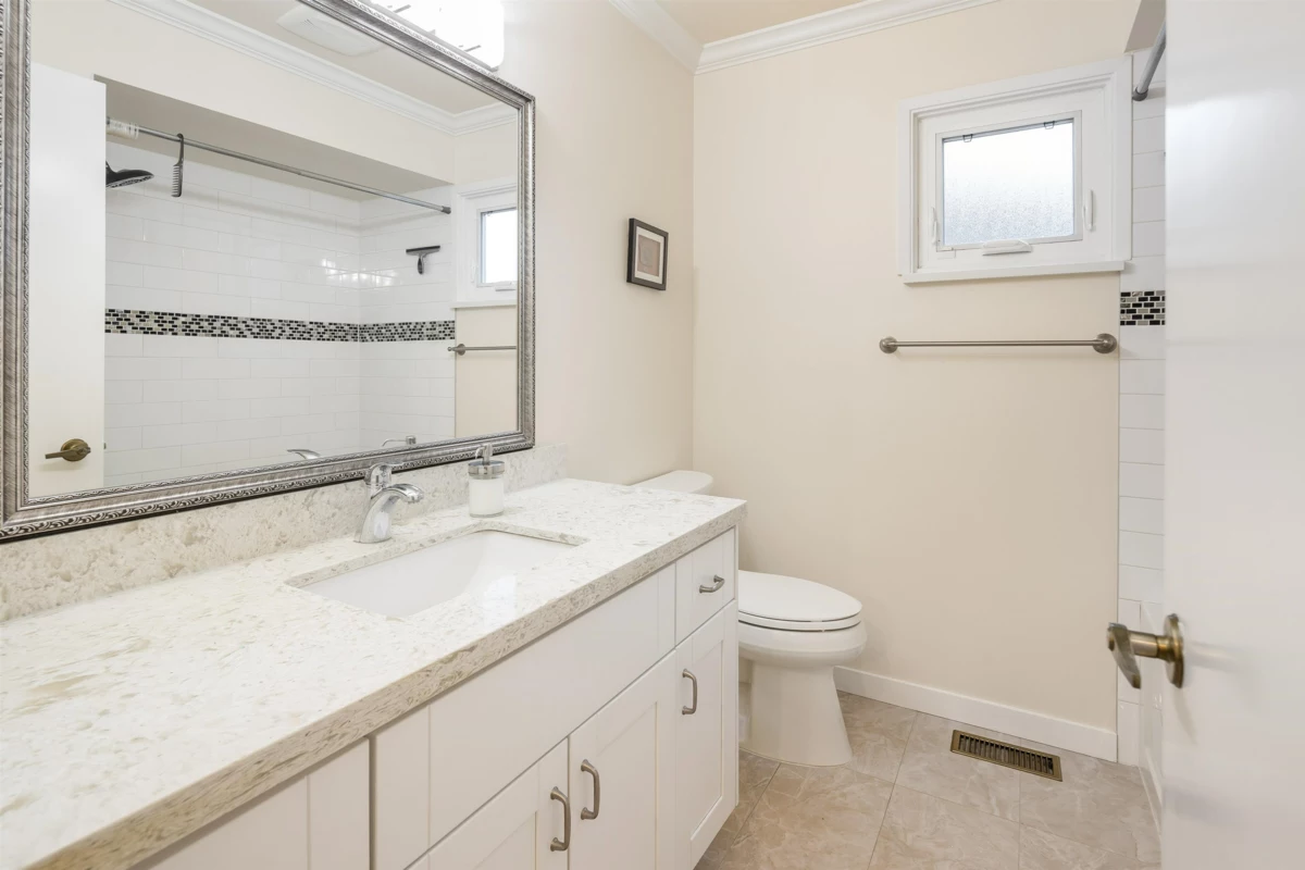 Basement Recreation Room Photo of 7720 No. 1 Road, Richmond, BC