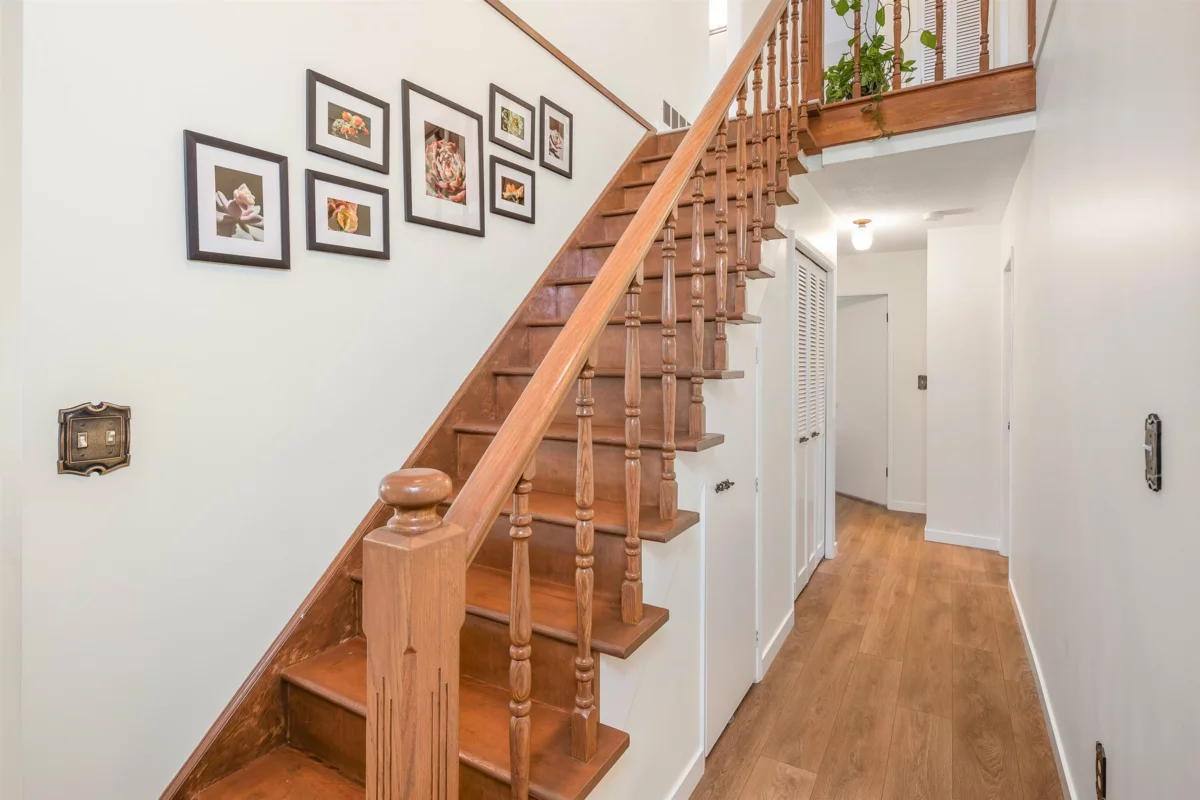 Entry Foyer Photo of 7720 No. 1 Road, Richmond, BC