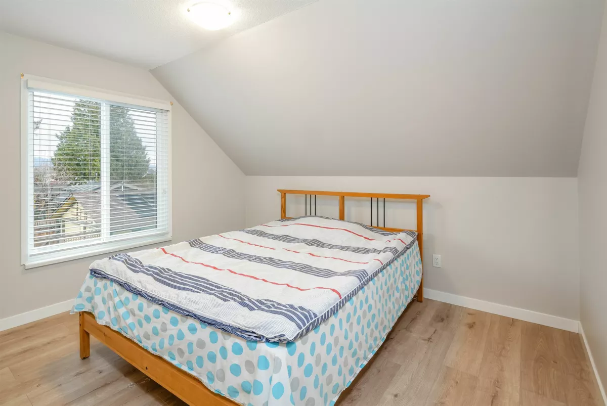 Laundry Room Photo of 7720 No. 1 Road, Richmond, BC