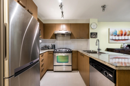 330 9500 Odlin Road, Richmond, BC, Richmond — Apartment/Condo for sale
