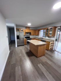 Kitchen Island Photo of 2727 Mitchell Street, Abbotsford, BC