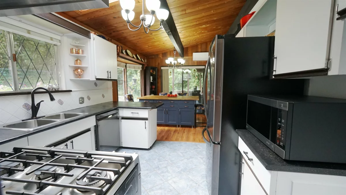 Dining Area Photo of 25855 112 Avenue, Maple Ridge, BC