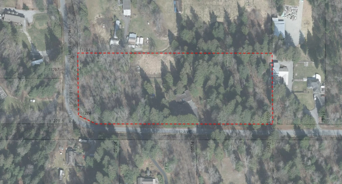 Front Yard Photo of 25855 112 Avenue, Maple Ridge, BC