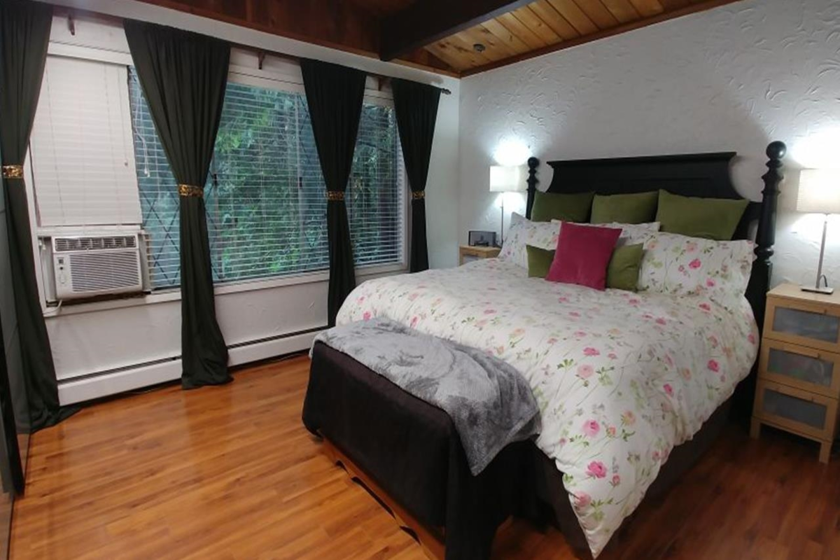 Primary Bathroom Photo of 25855 112 Avenue, Maple Ridge, BC