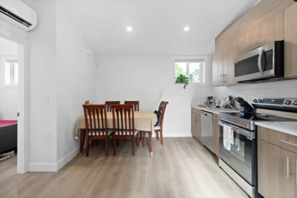 Hot Tub / Spa Photo of 7662 French Street, Vancouver, BC
