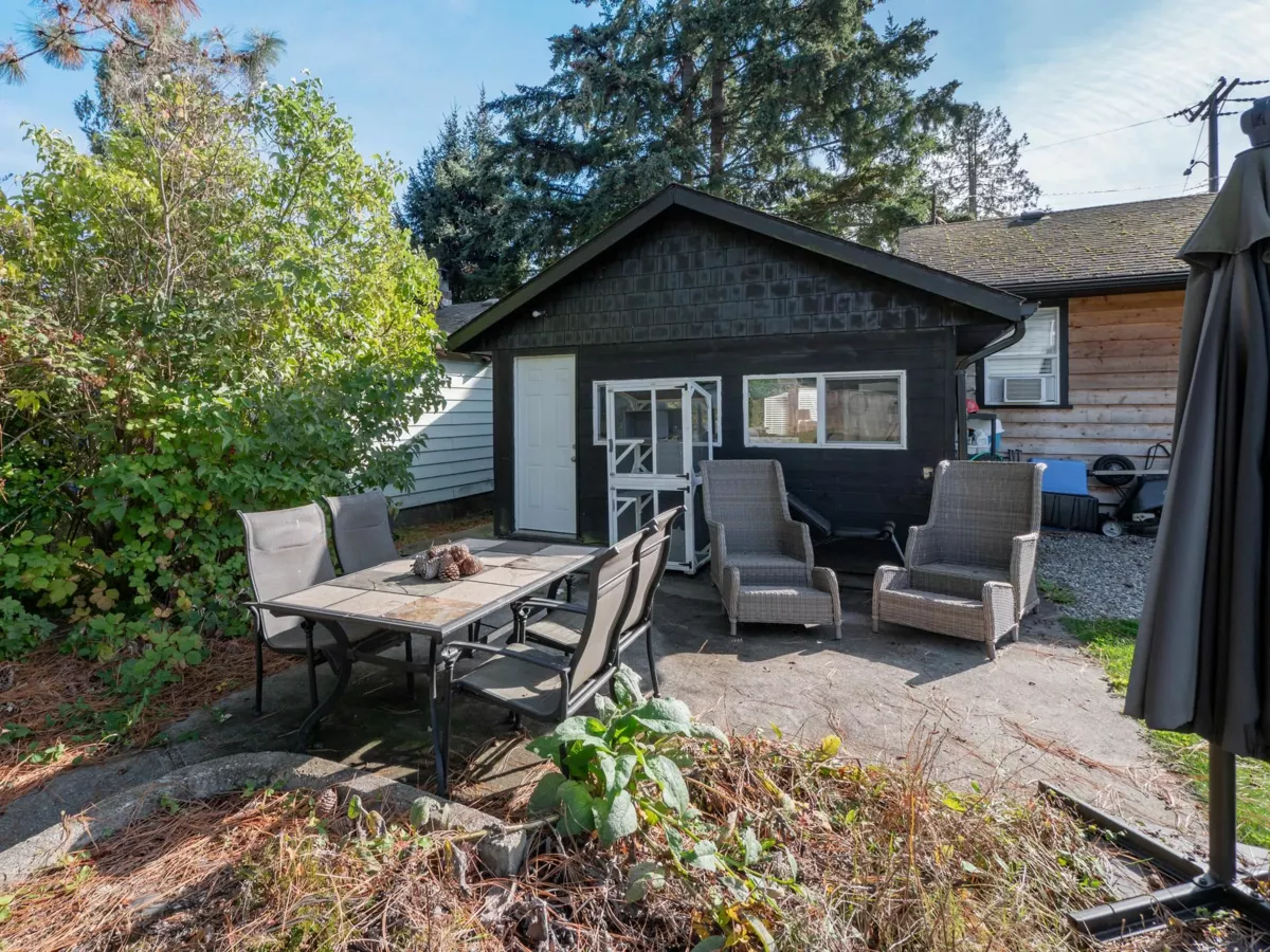 Front Yard Photo of 716/718 Hillcrest Road, Gibsons, BC