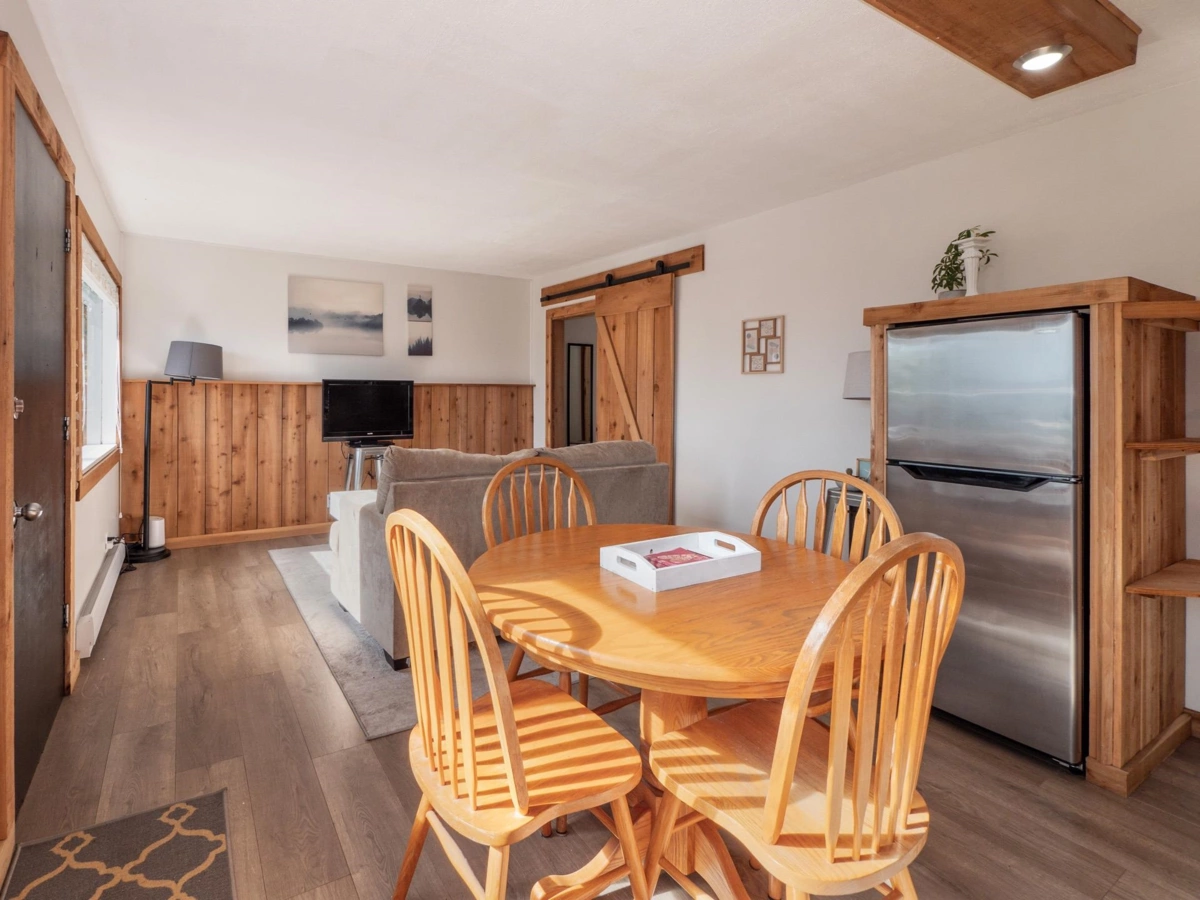 Pantry Photo of 716/718 Hillcrest Road, Gibsons, BC