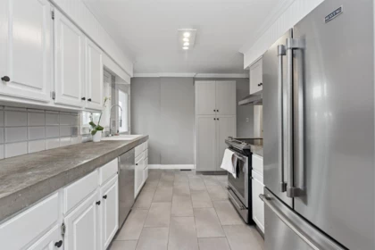 Breakfast Nook Photo of 1425 William Avenue, North Vancouver, BC