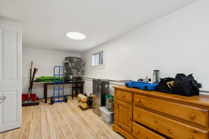 Hot Tub / Spa Photo of 1425 William Avenue, North Vancouver, BC