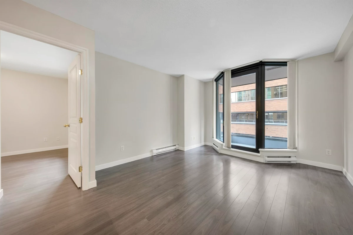 Family Room Photo of 309 1189 Howe Street, Vancouver, BC