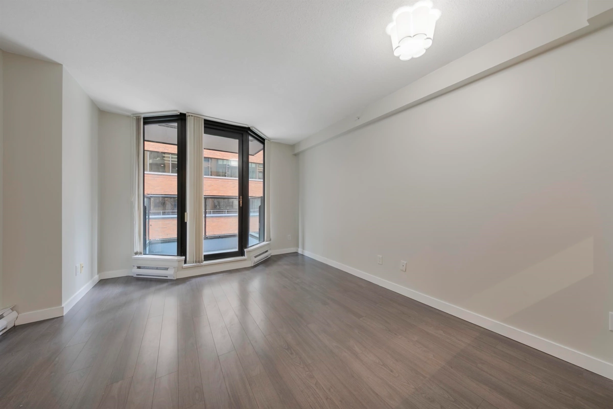 Living Room Photo of 309 1189 Howe Street, Vancouver, BC