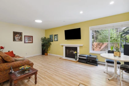 Hot Tub / Spa Photo of 1501 Ostler Court, North Vancouver, BC