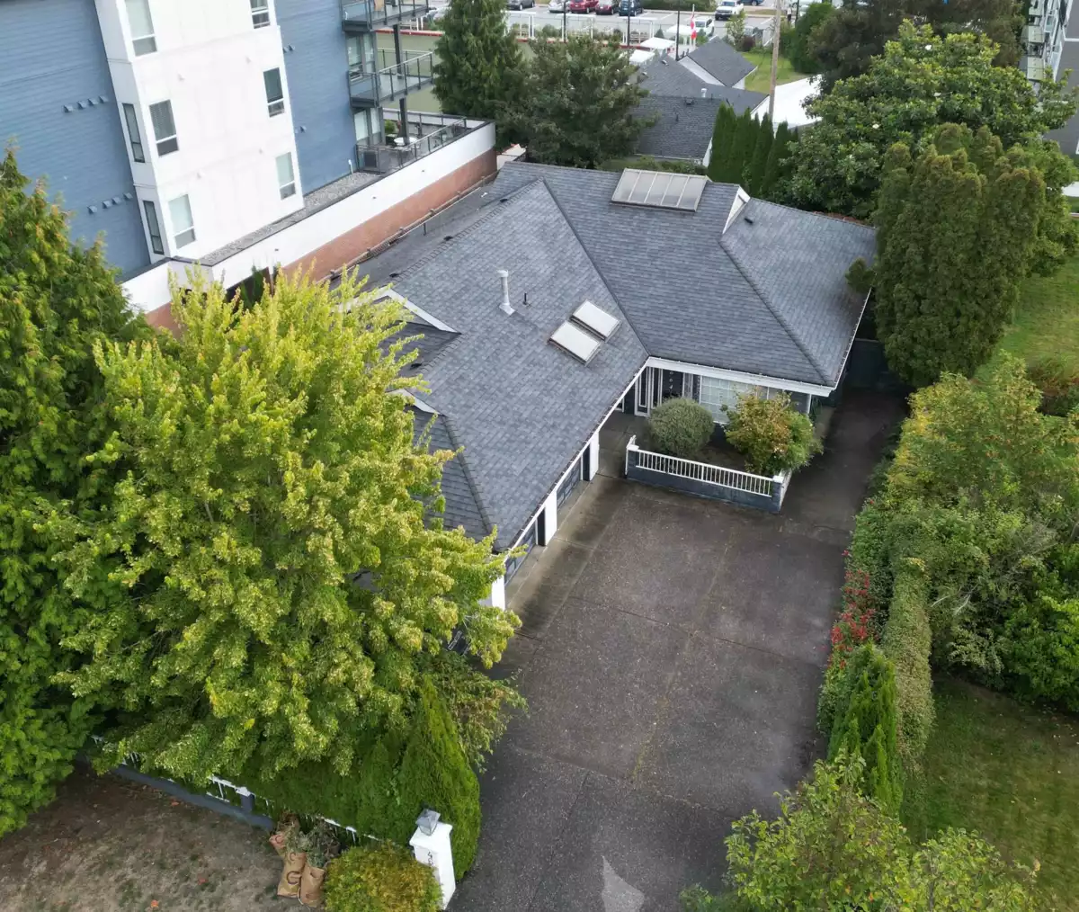 Living Room Photo of 4664 51 Street, Delta, BC