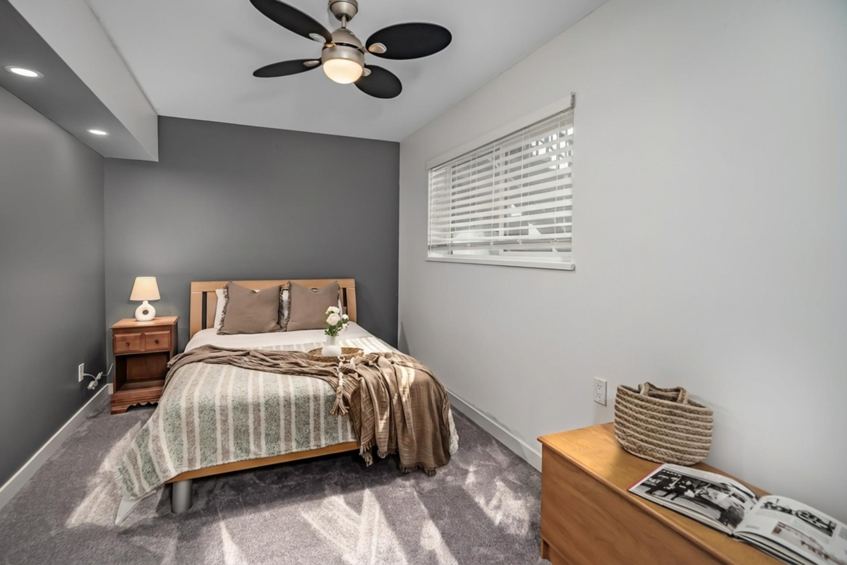 Entry Foyer Photo of 20837 Stoney Avenue, Maple Ridge, BC