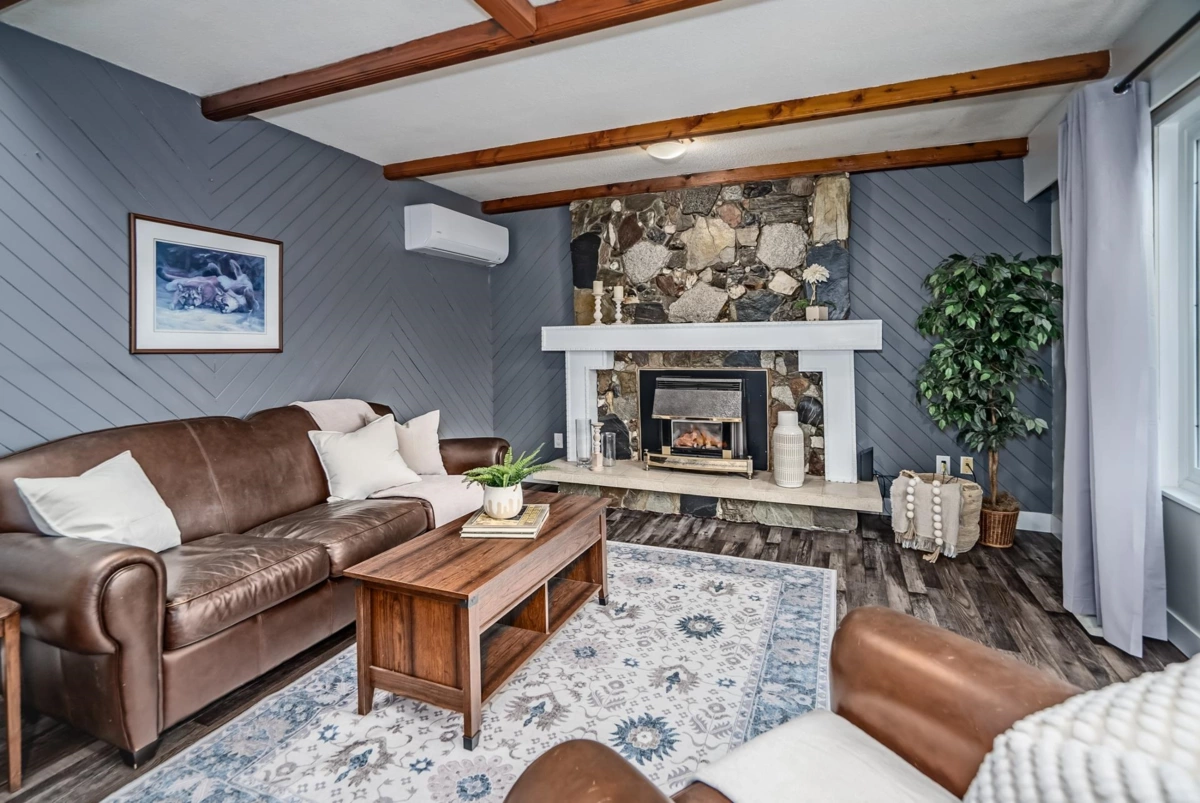 Walk-In Closet Photo of 20837 Stoney Avenue, Maple Ridge, BC