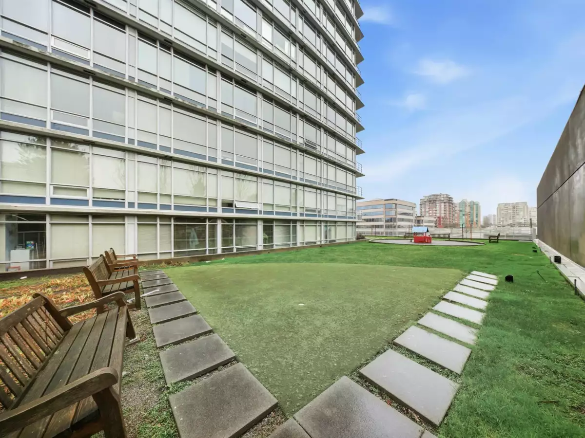 Basement Recreation Room Photo of 1105 8288 Lansdowne Road, Richmond, BC