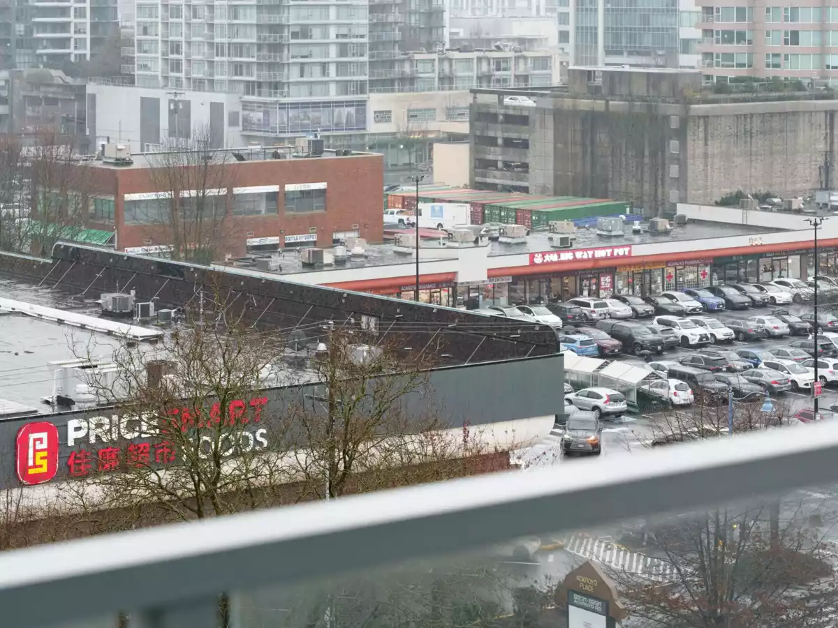 Laundry Room Photo of 1105 8288 Lansdowne Road, Richmond, BC