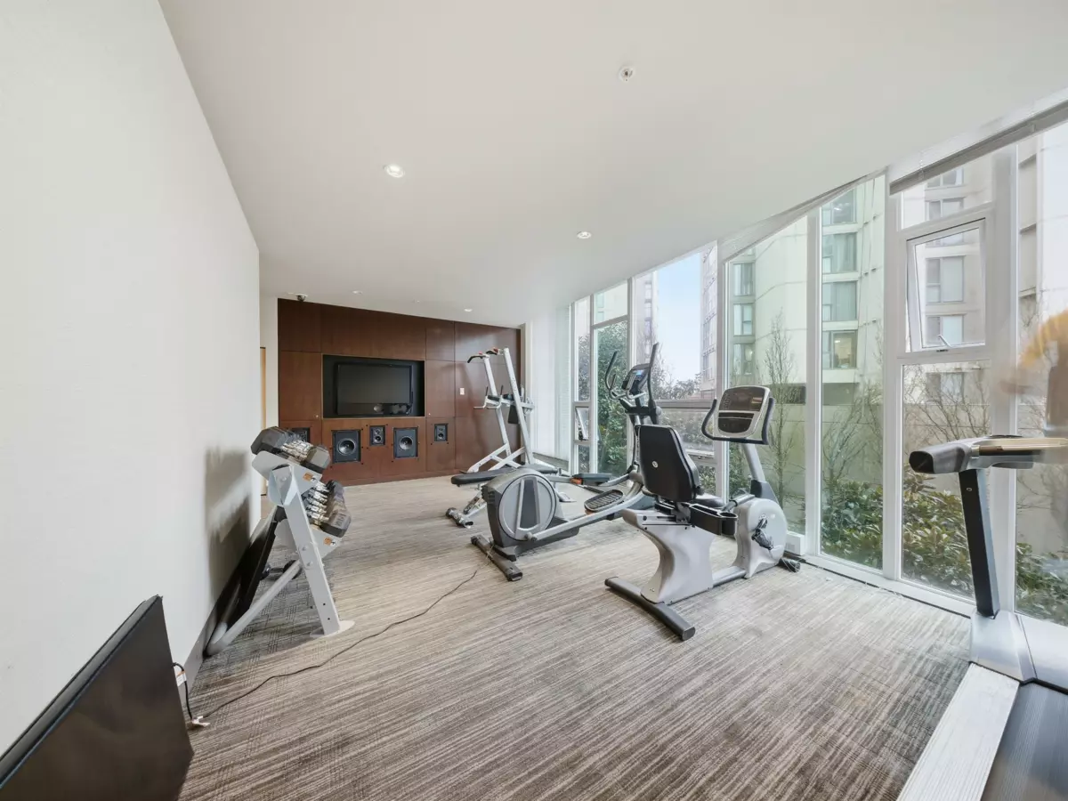 Loft / Bonus Room Photo of 1105 8288 Lansdowne Road, Richmond, BC