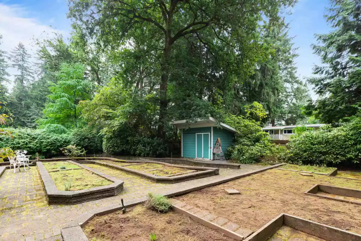 Fitness Center Photo Near 21470 124th Avenue, Maple Ridge, BC