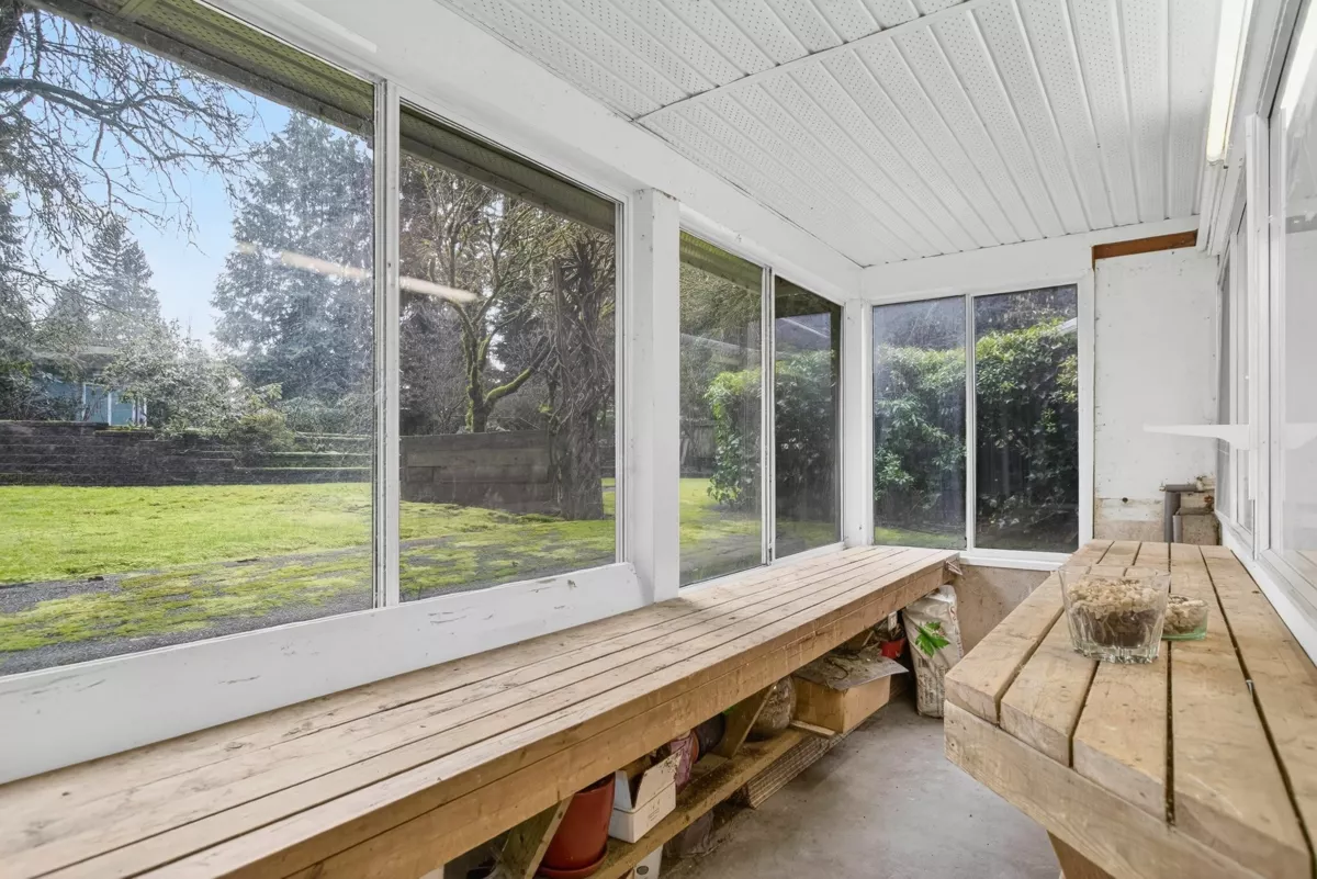 Front Yard Photo of 21470 124th Avenue, Maple Ridge, BC