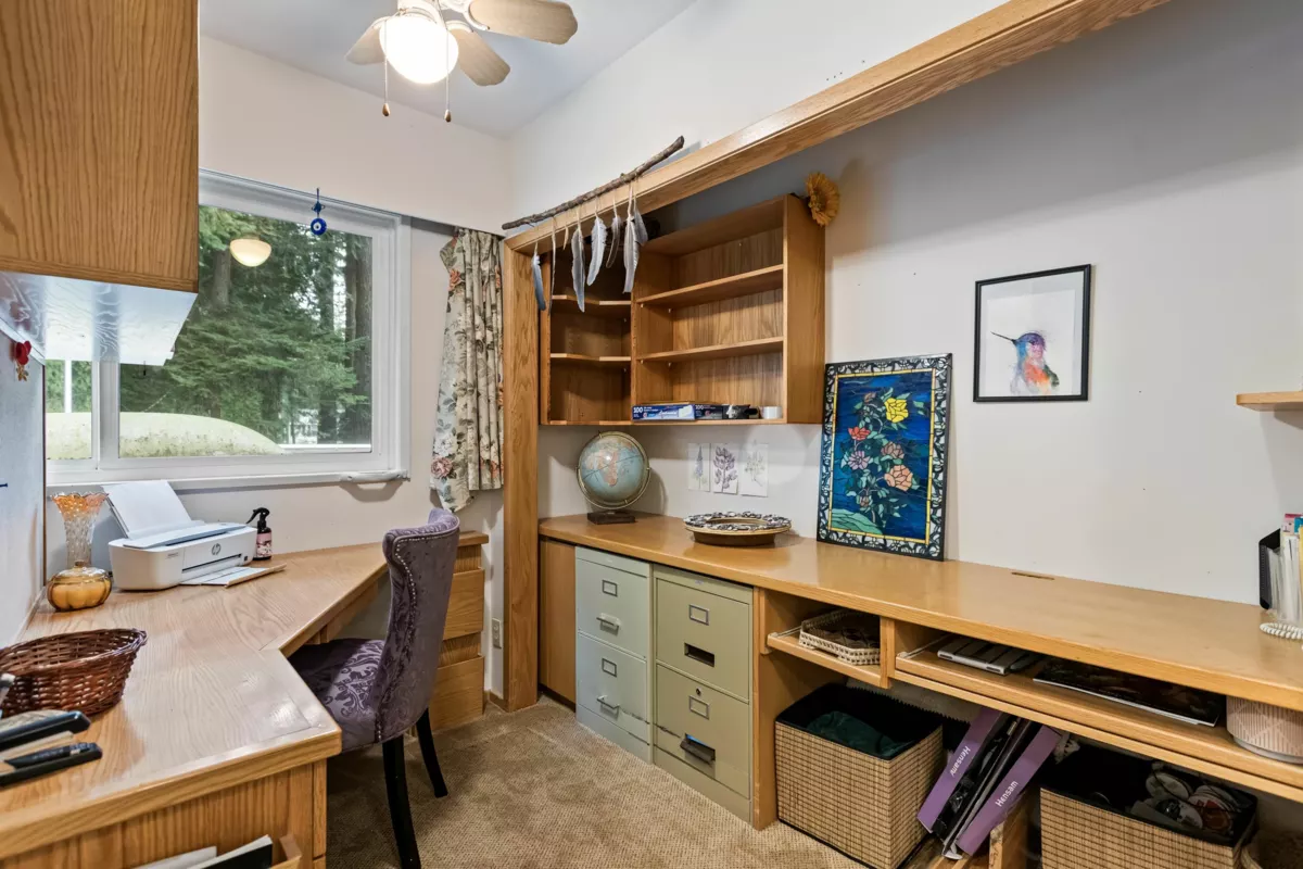 Garage Interior Photo of 21470 124th Avenue, Maple Ridge, BC