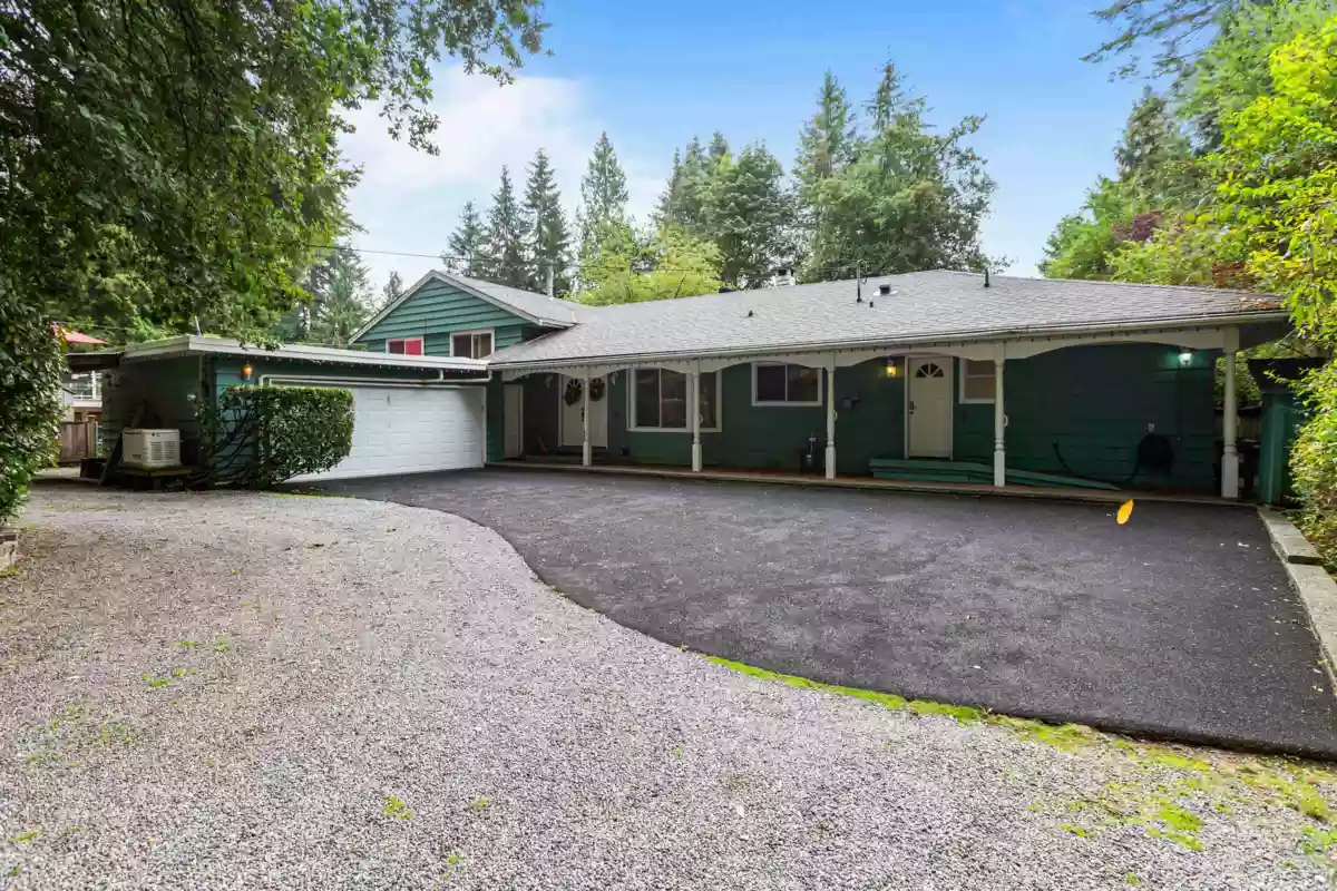 Kitchen Photo of 21470 124th Avenue, Maple Ridge, BC
